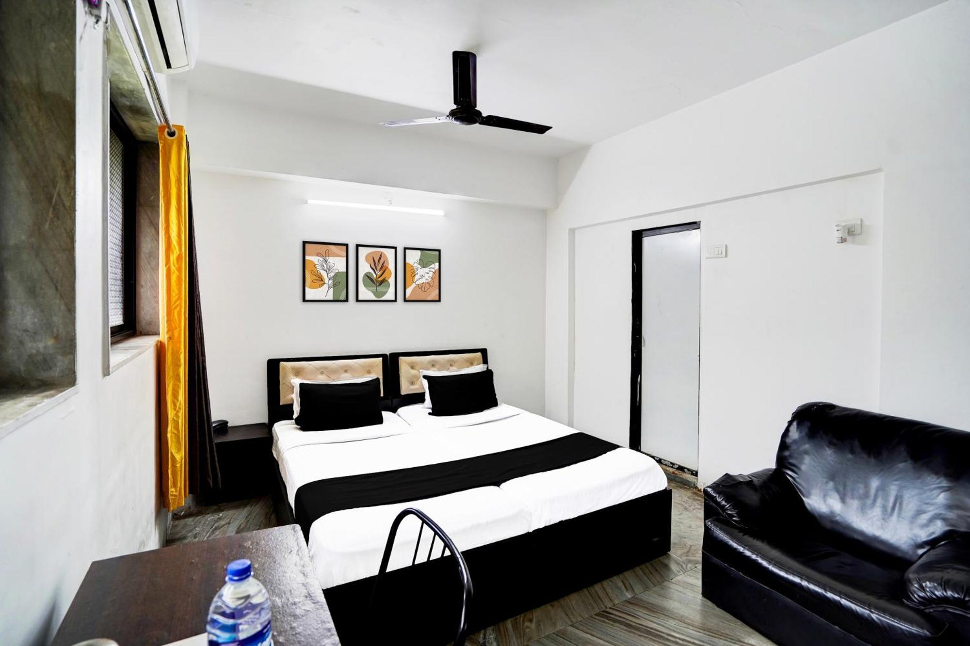 Super Hotel O Deluxe United Corporate Home ナビムンバイ エクステリア 写真