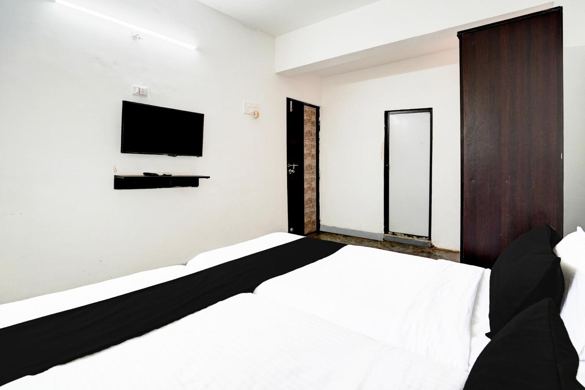 Super Hotel O Deluxe United Corporate Home ナビムンバイ エクステリア 写真